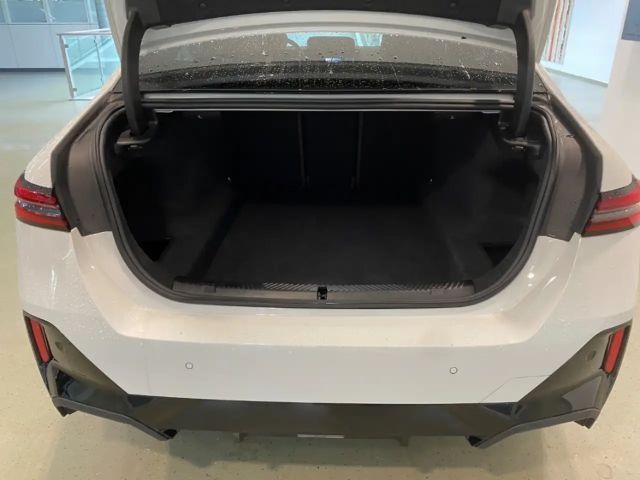 BMW 520 520d M-Sport Sedan