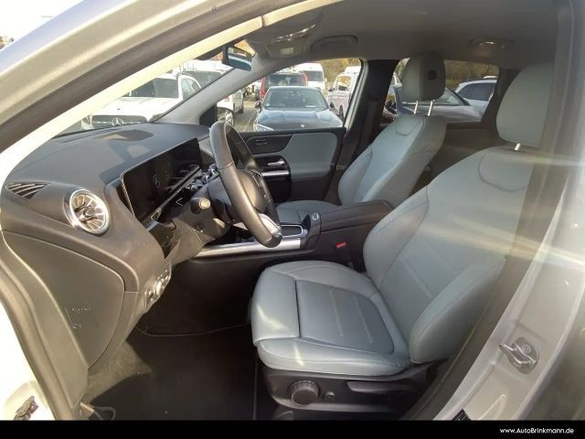 Mercedes-Benz B 200 B 200 d