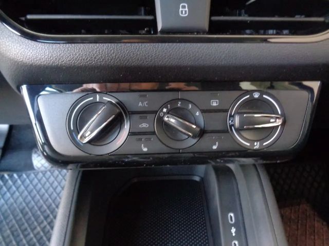 Skoda Kamiq Essence TSI