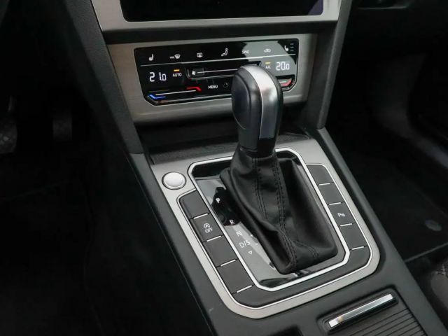 Volkswagen Passat 1.5 TSI DSG Variant