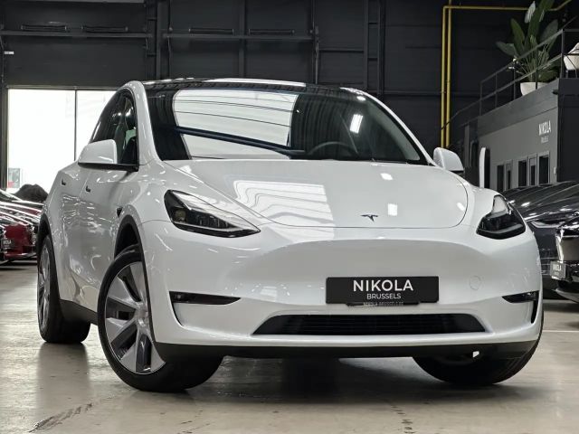 Tesla Model Y AWD Long Range