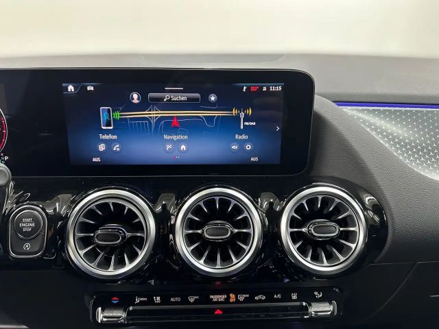 Mercedes-Benz B 200 Progressive Sedan