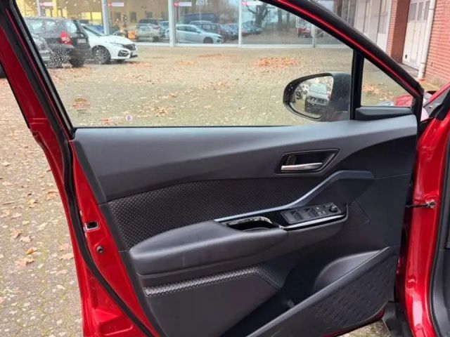 Toyota C-HR Hybride Team D