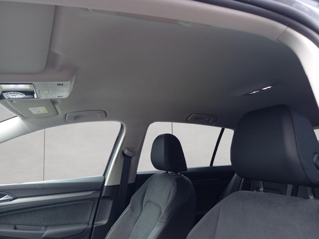 Volkswagen Golf DSG Golf VIII Style