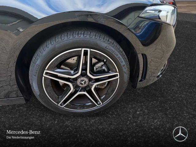 Mercedes-Benz A 250 A 250 e AMG Line