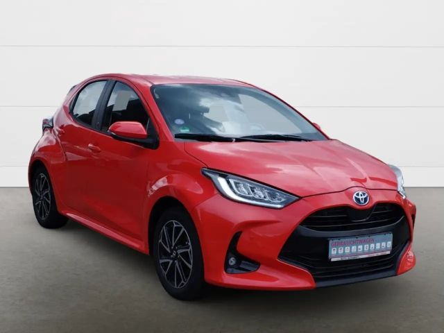 Toyota Yaris Hybride Team D