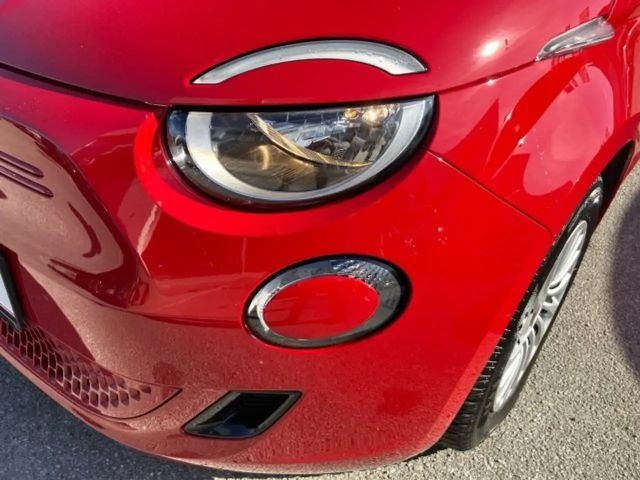 Fiat 500e RED