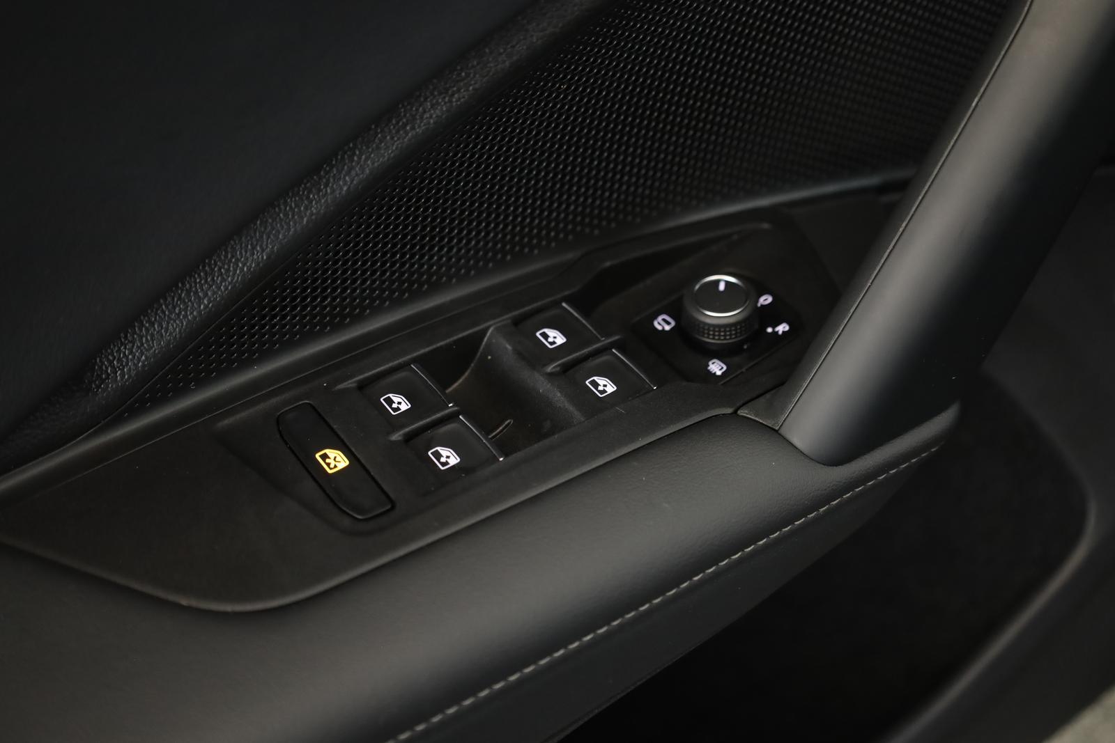 Volkswagen Tiguan 2.0 TSI DSG IQ.Drive R-Line