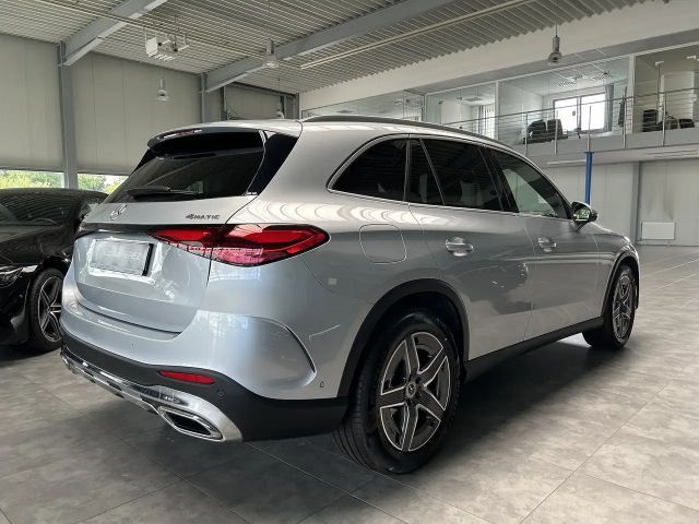 Mercedes-Benz GLC 300 4MATIC AMG Line Premium