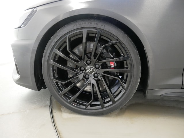 Audi RS4 Avant Quattro