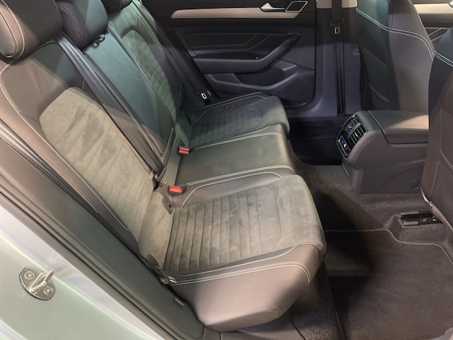 Volkswagen Passat Elegance