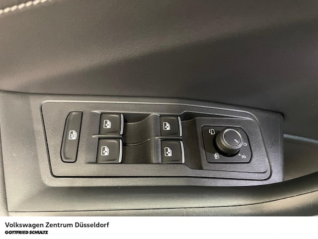 Volkswagen T-Roc 1.5 TSI DSG R-Line