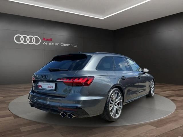 Audi S4 Avant Quattro