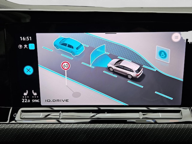 Volkswagen Golf 1.5 TSI R-Line Variant