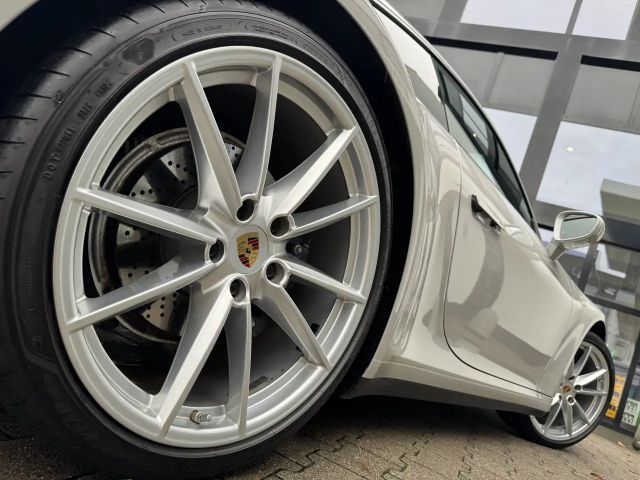 Porsche 992 Carrera Coupé