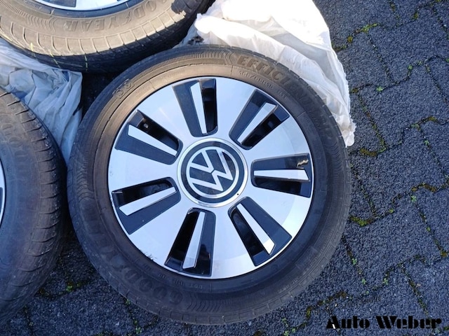 Volkswagen e-up! Plus Style