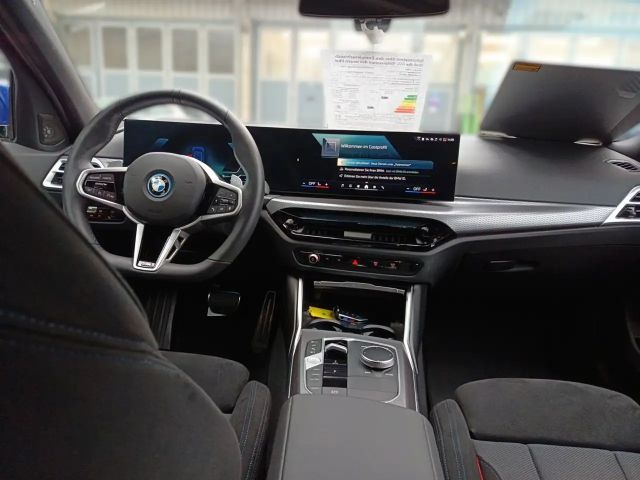 BMW 330 330e M-Sport Touring