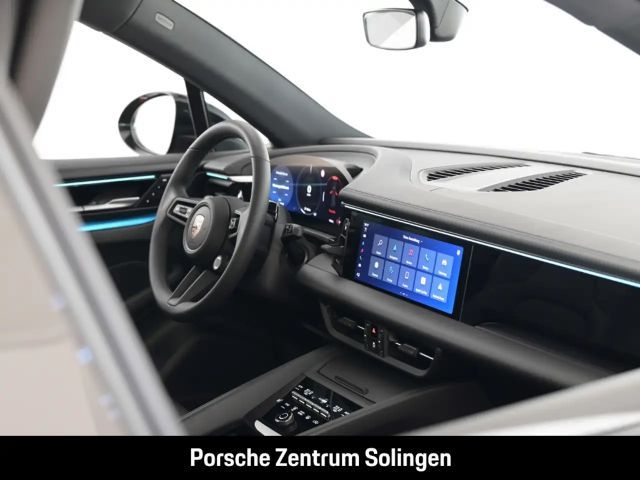Porsche Macan 4