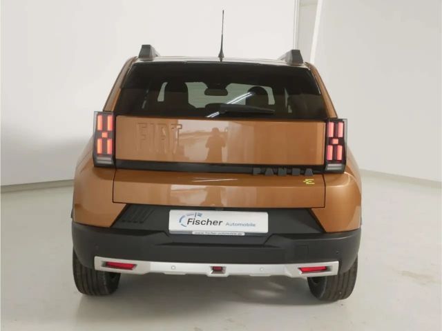 Fiat Grande Panda E La Prima