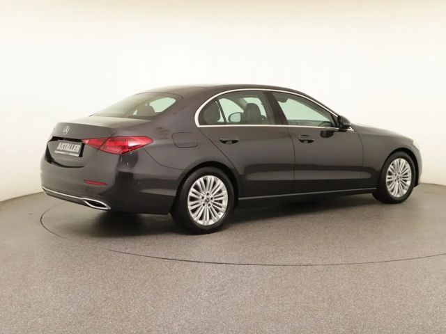 Mercedes-Benz C 200 AVANTGARDE C 200 d Sedan