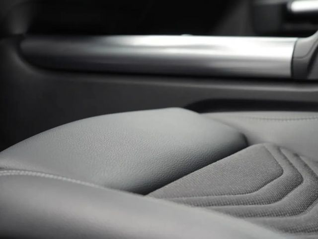 Mercedes-Benz EQA 300 4MATIC Progressive