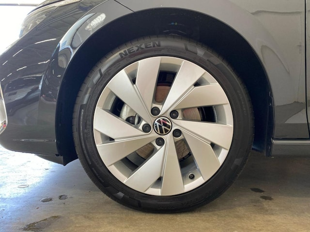 Volkswagen Golf 1.5 eTSI DSG Golf VIII Style