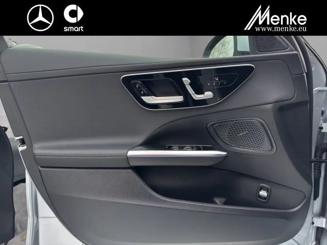 Mercedes-Benz C 220 AMG Line C 220 d Sedan