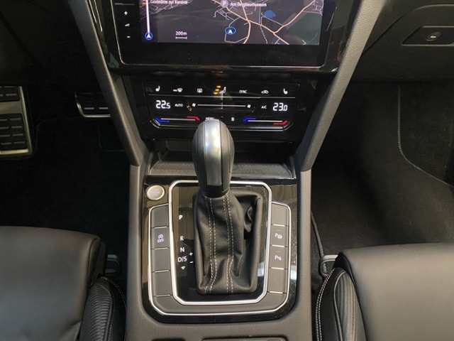 Volkswagen Passat 2.0 TSI DSG R-Line Variant