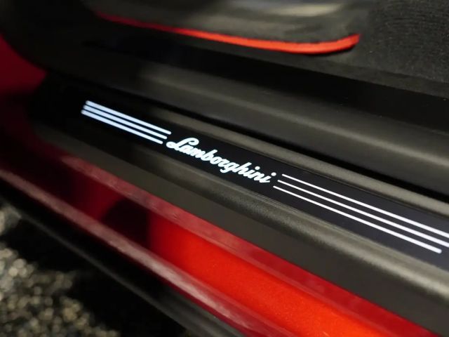 Lamborghini Urus Performante