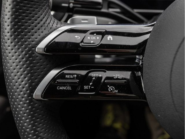 Mercedes-Benz EQE 300 Sedan