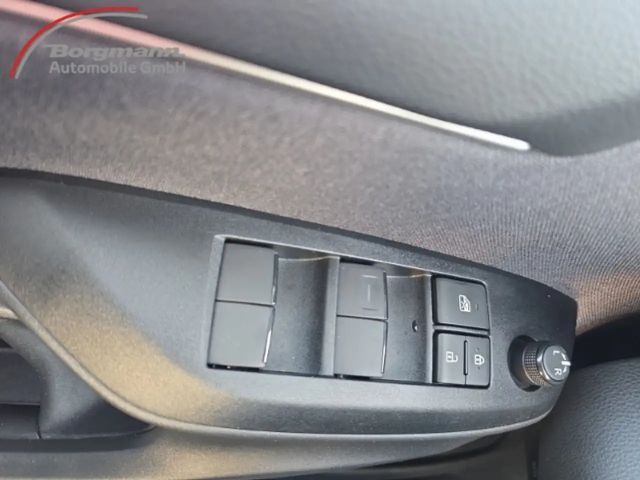 Toyota Yaris Hatchback Hybride Team D