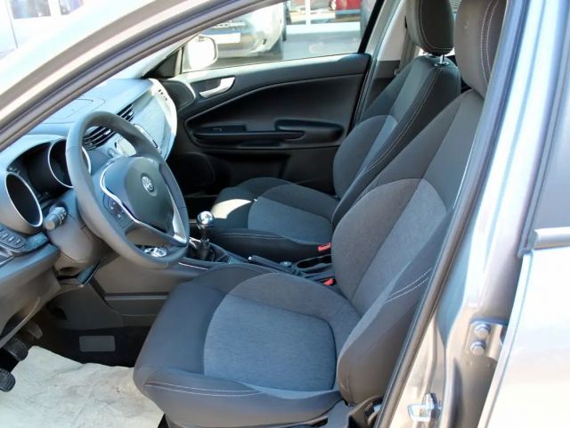 Alfa Romeo Giulietta 1.4 120 PS Navi, DAB, Allwetter