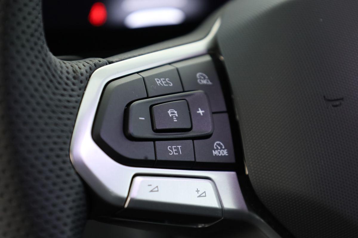 Volkswagen Tiguan 2.0 TSI DSG IQ.Drive R-Line