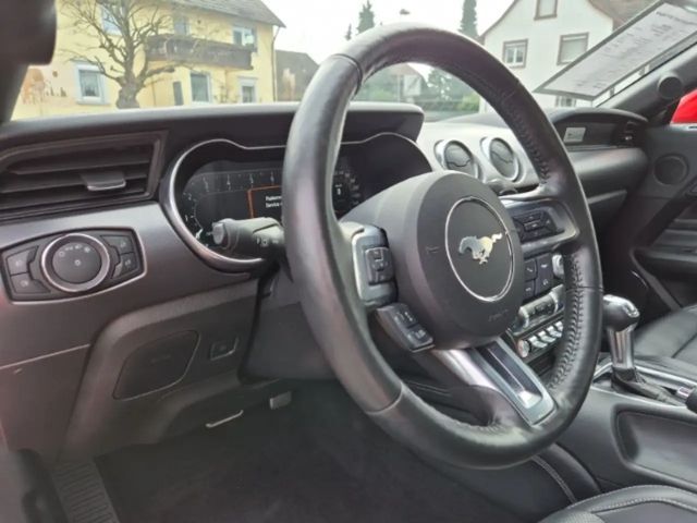 Ford Mustang Fastback GT 5.0 V8