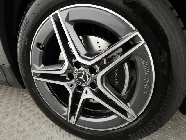 Mercedes-Benz GLA 220 4MATIC AMG Line