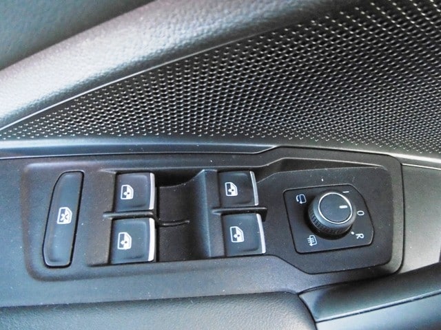 Volkswagen Tiguan 2.0 TDI R-Line