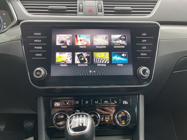 Skoda Superb 2.0 TDI Combi Style Style