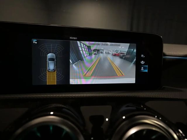 Mercedes-Benz A 250 A 250 e AMG Line