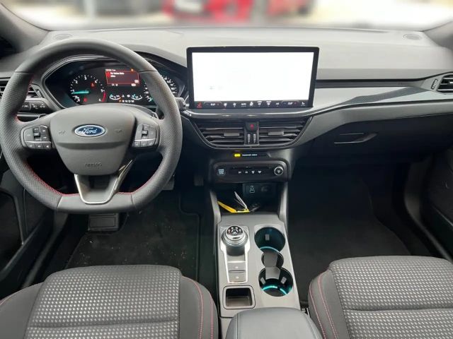 Ford Focus ST Line Wagon