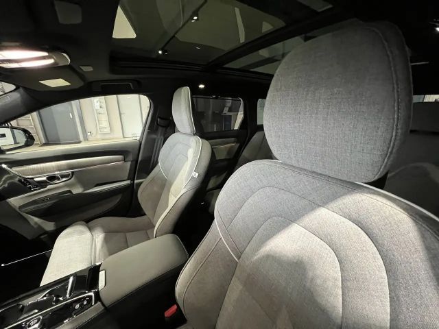 Volvo V90 AWD Dark Plus Recharge T6