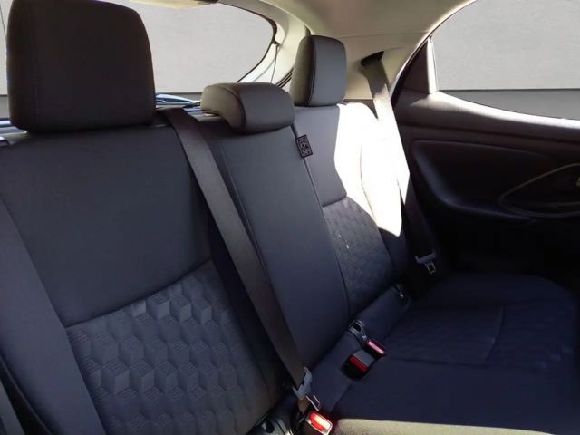 Toyota Yaris Business Hybride