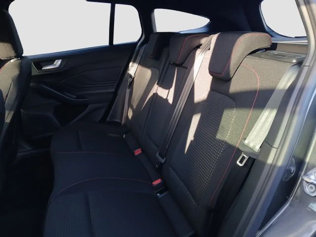 Ford Focus ST Line Wagon