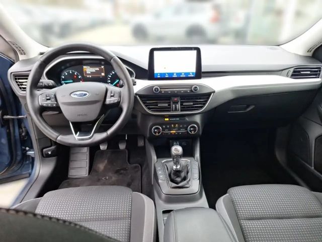 Ford Focus Cool & Connect