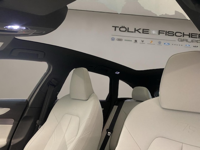 Audi A6 Avant Quattro S-Tronic