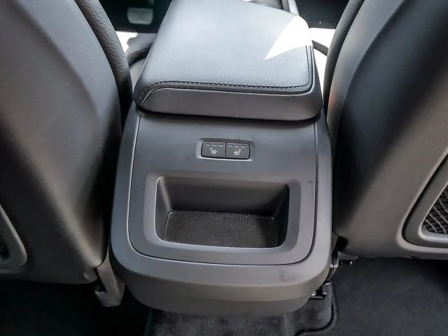 Volvo XC60 AWD Dark Plus