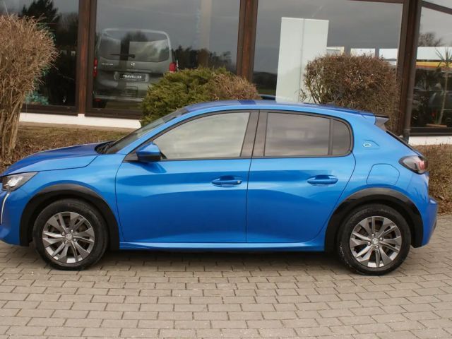 Peugeot E-208 Alluer Elektromotor 136 - 1.Hand/Rückfahrkamera