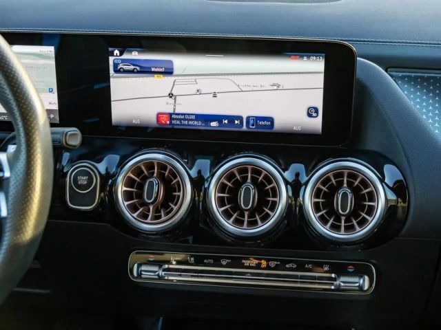 Mercedes-Benz EQA 300 4MATIC Electric Art