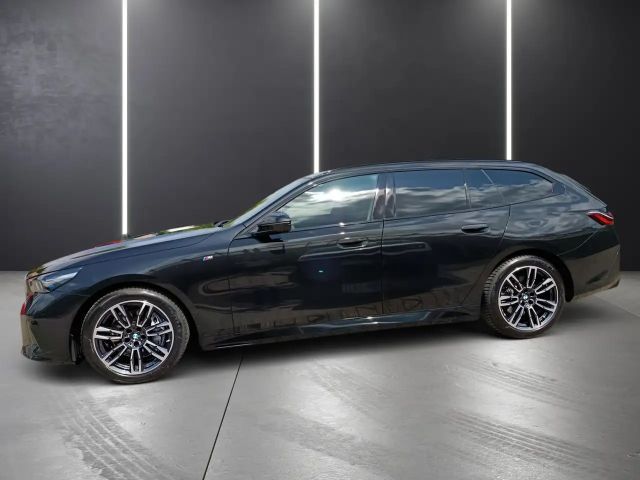 BMW 540 540d M-Sport Touring xDrive