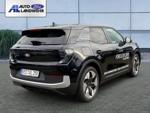 Ford Explorer Extended range RWD