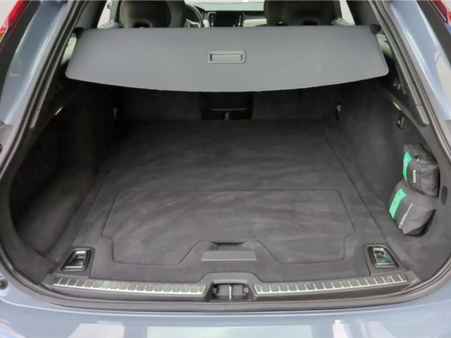 Volvo V90 R-Design Recharge T8